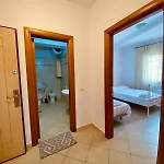 Urban Nest Apartament Himara