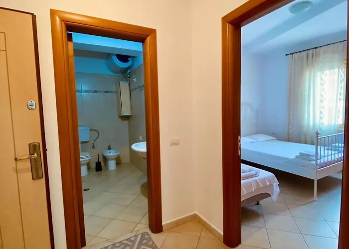 Urban Nest Appartement Himarë